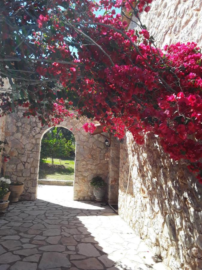 Dioni Villa Sívota Esterno foto