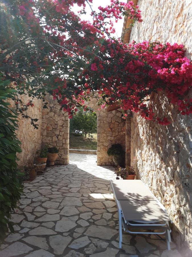Dioni Villa Sívota Esterno foto