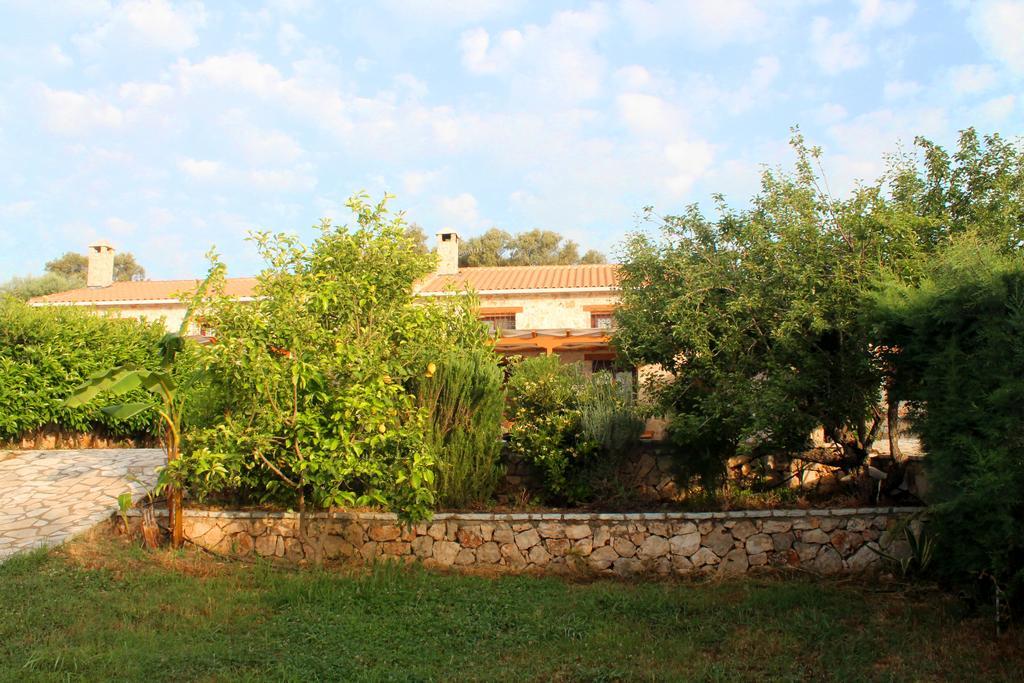 Dioni Villa Sívota Camera foto